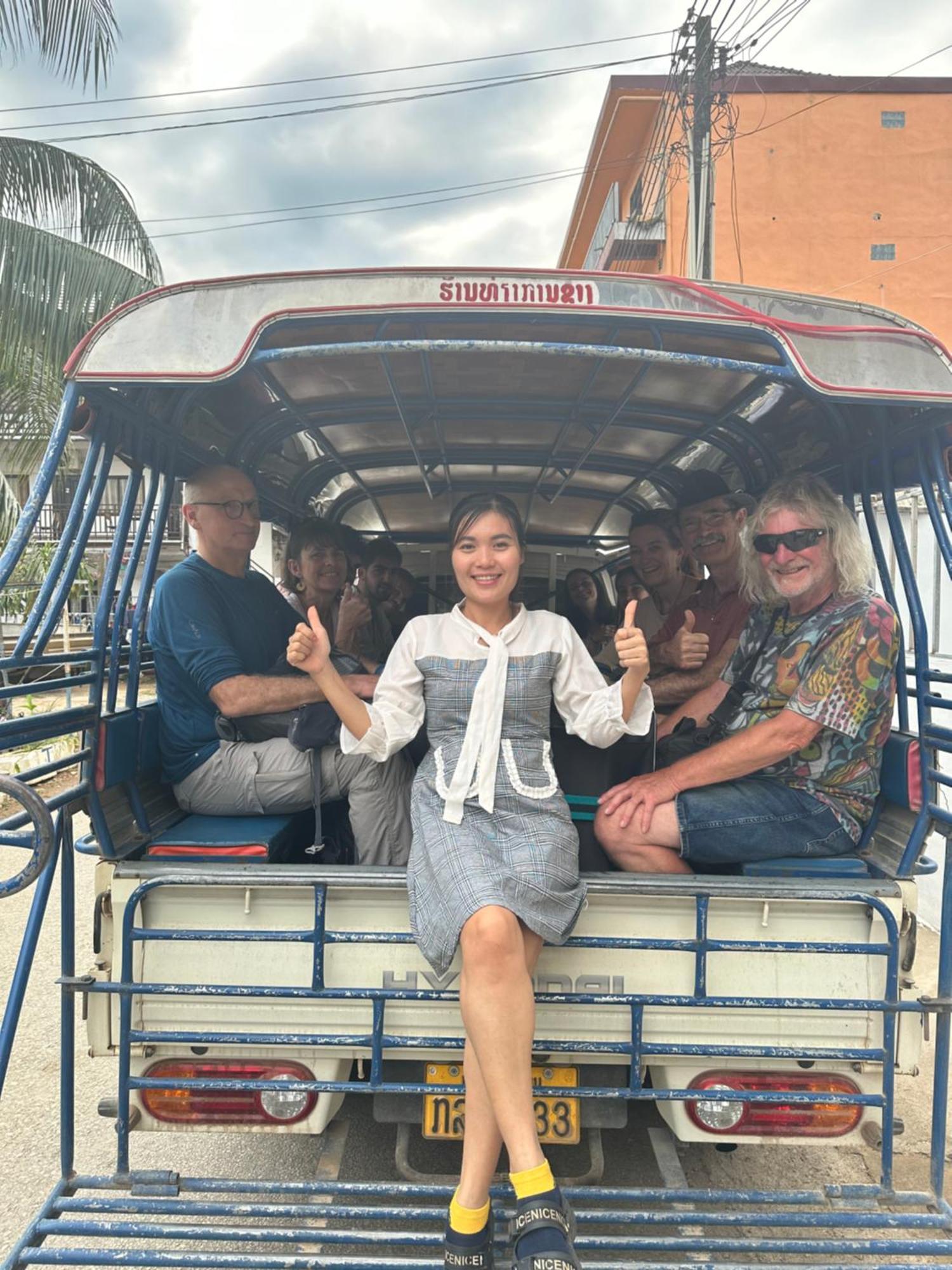 Vang Vieng Guesthouse Buitenkant foto